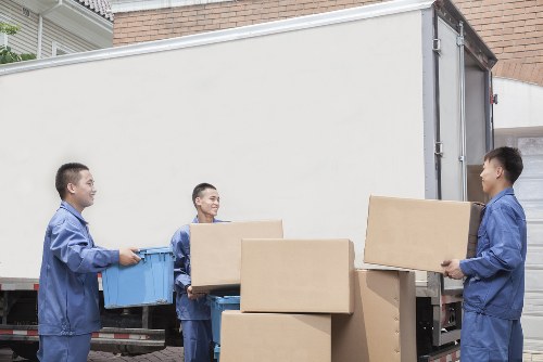 Local moving van for flat and office removals in West London