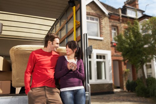Residential flat move with local access challenges in Shepherds Bush